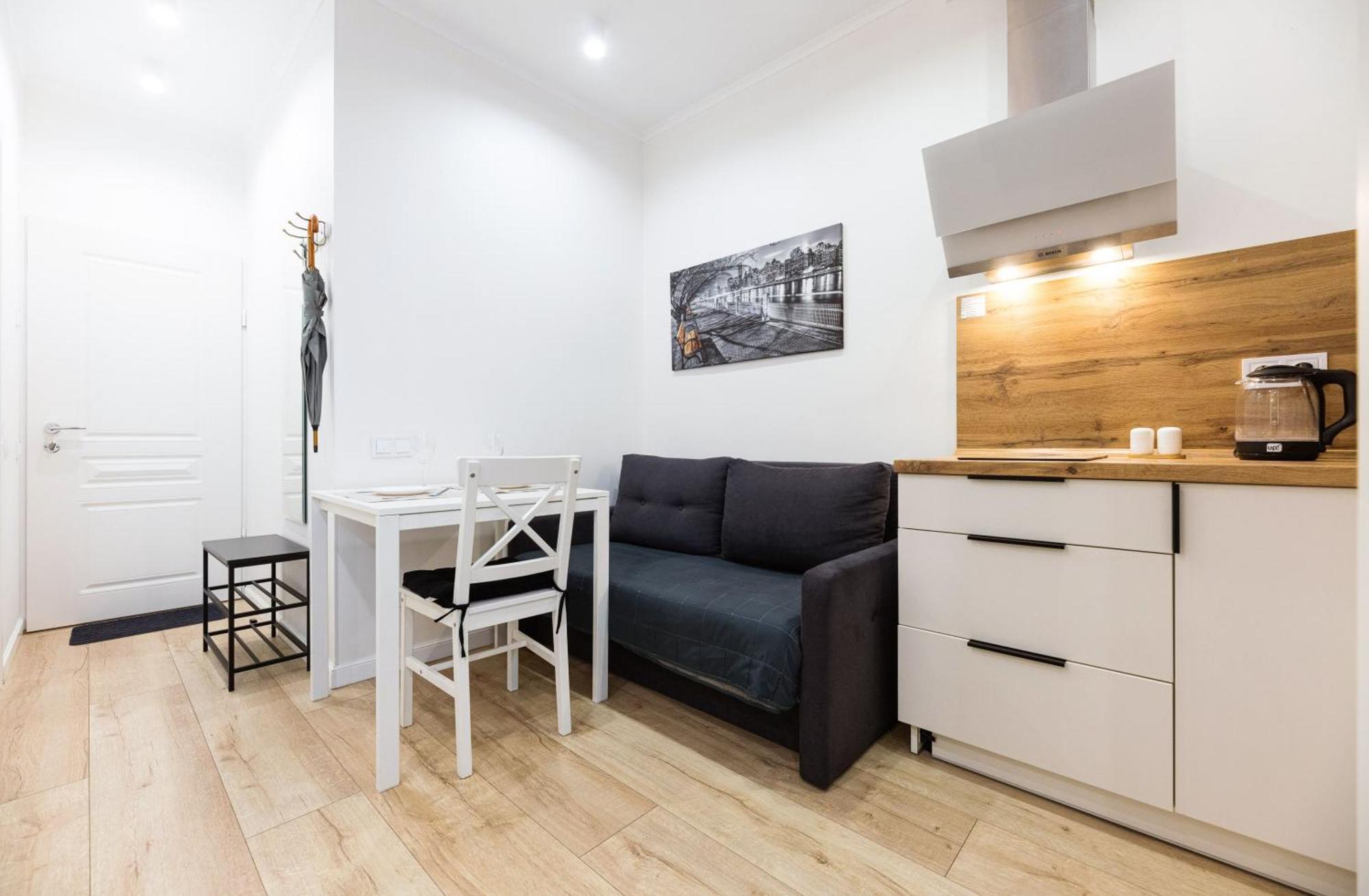 Квартири Люкс Метро Чернігівська Apartment Kyiv Exterior photo